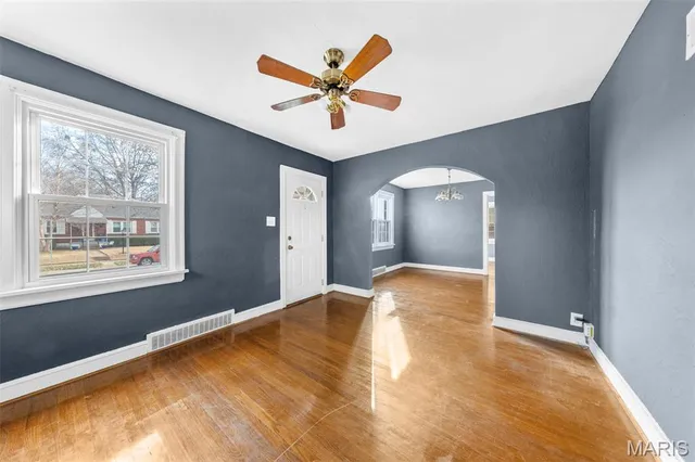 $169,999 | 8709 Neier Lane, St. Louis, MO 63123