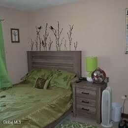 667 Geyser Road, Unit 1 Milton, NY 12020 - Photo 3 of 7 bedroom