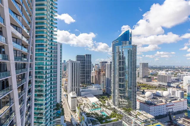 $19,500 | 1040 Biscayne Boulevard, Unit 4207, Miami, FL 33132
