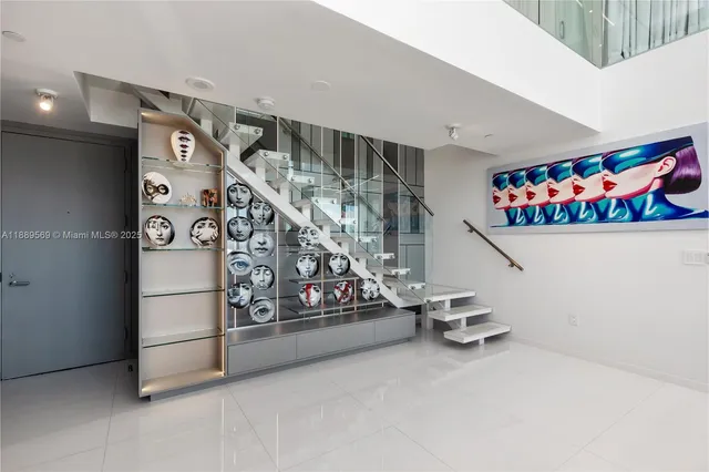 $19,500 | 1040 Biscayne Boulevard, Unit 4207, Miami, FL 33132