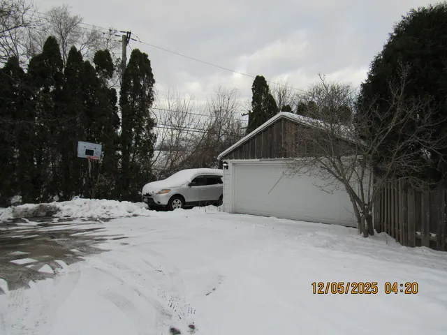 $299,900 | 10072 Drury Lane, Westchester, IL 60154