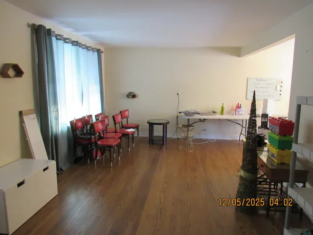 $299,900 | 10072 Drury Lane, Westchester, IL 60154