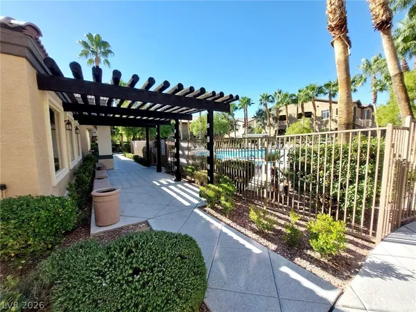 $1,550 | 8985 South Durango Drive, Unit 2014, Las Vegas, NV 89113