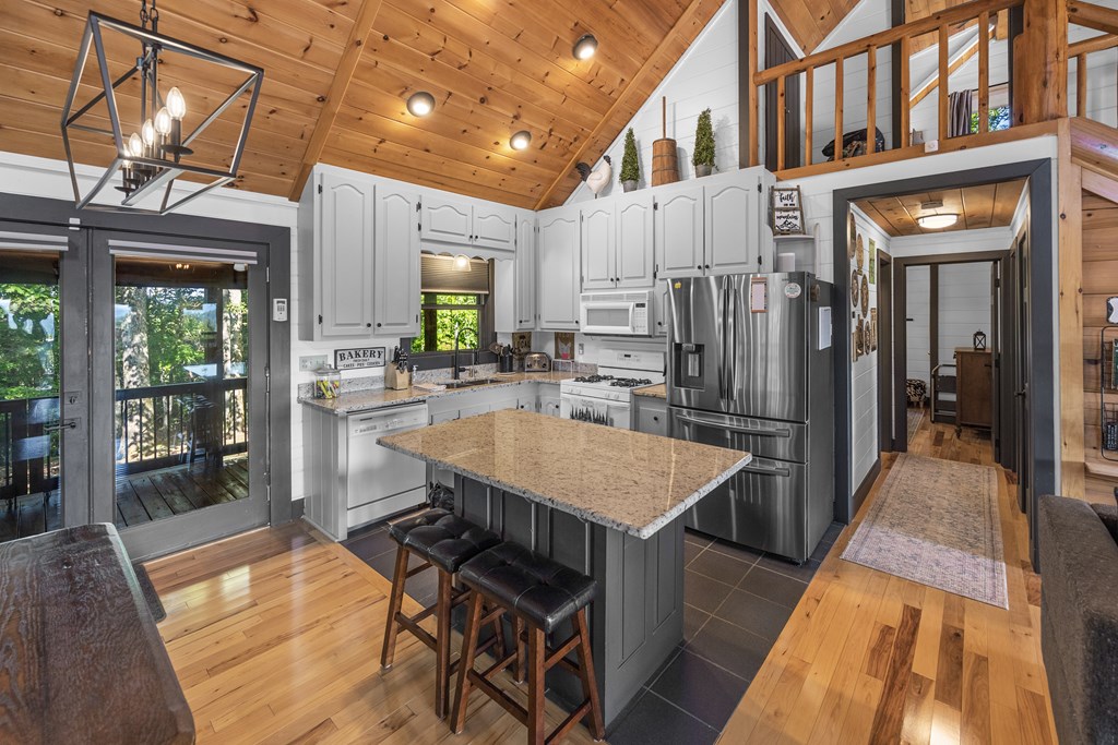 832 Scenic Mountain View Road Blue Ridge, GA 30513 - Photo 5 of 55