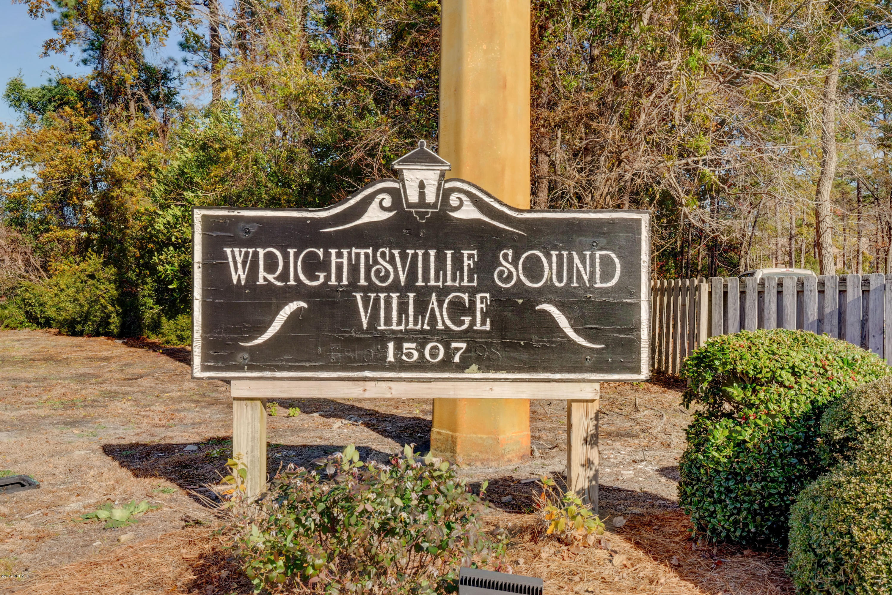 1507 Military Cutoff Road, Unit 213 Wilmington, NC 28403 - Photo 2 of 7 P4188426_27_28_29_30_31_32