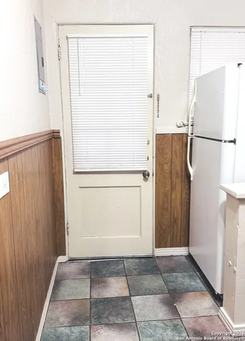 $995 | 409 West Lynwood Avenue, Unit 4, San Antonio, TX 78212