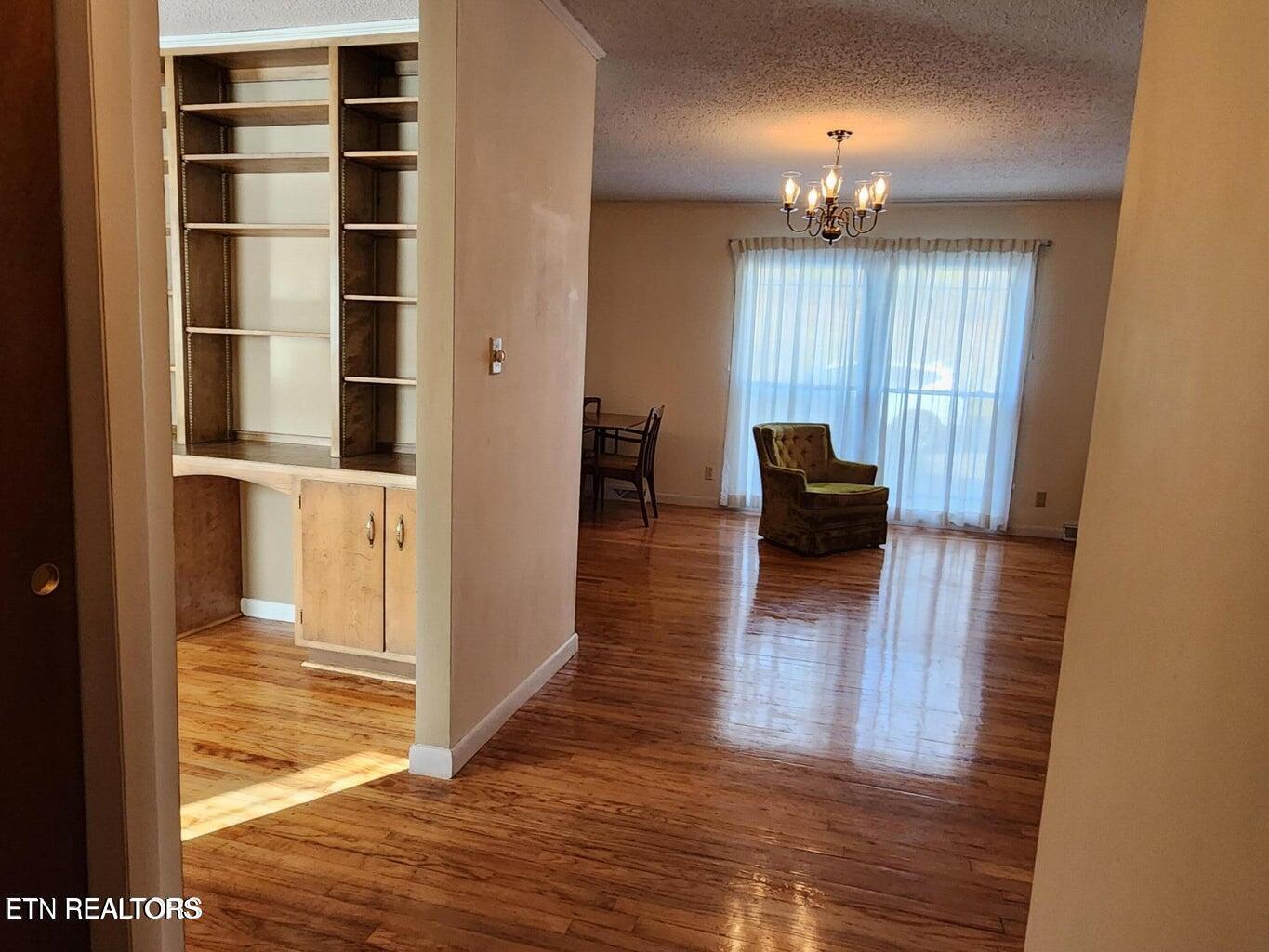 1506 Ridgeway Circle Athens, TN 37303 - Photo 6 of 31 6