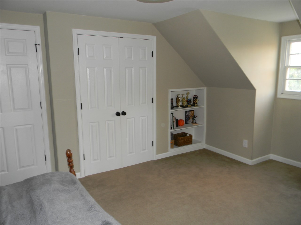 556 St James Road Fishersville, VA 22939 - Photo 41 of 46 an empty room with shelves