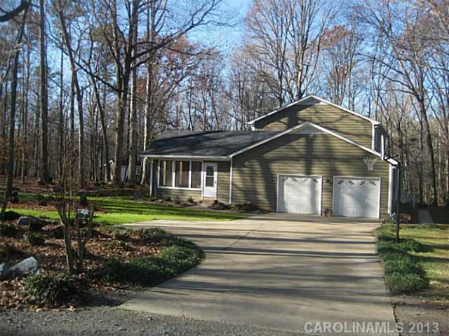 7208 Potter Road Matthews, NC 28104 - Photo 3 of 13 Gallery Image 3