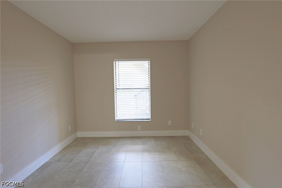5307 Summerlin Road, Unit 702 Fort Myers, FL 33919 - Photo 5 of 14