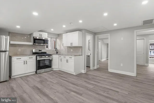 $450,000 | 513 MacDade Boulevard, Darby, PA 19023