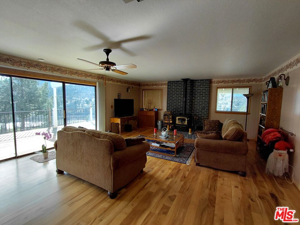 3721 Copco Road Hornbrook, CA 96044 - Photo 10 of 41 Gallery Image 10