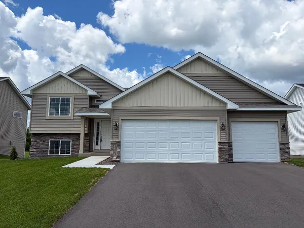 $534,900 | 17703 Empire Trail, Lakeville, MN 55044