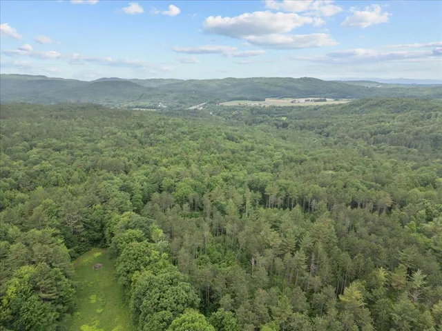 $1,050,000 | 91 Governor Peck Road, Jericho, VT 05465