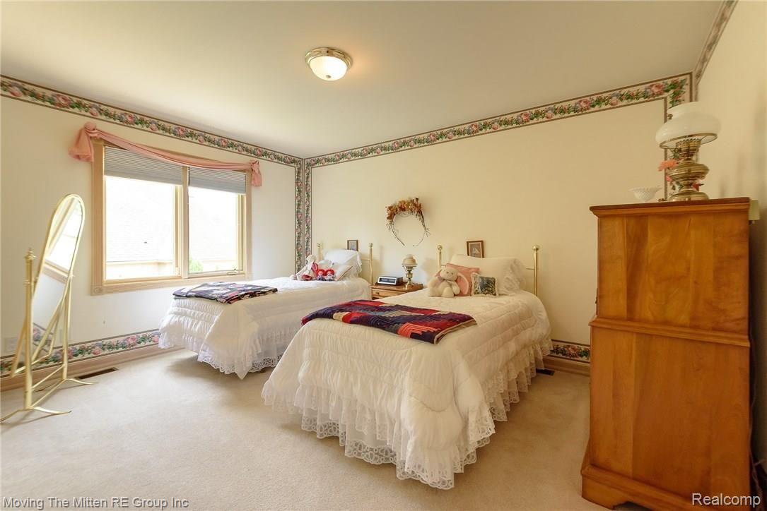 18920 Van Road Livonia, MI 48152 - Photo 34 of 65 mtm_18920_van-16.jpg