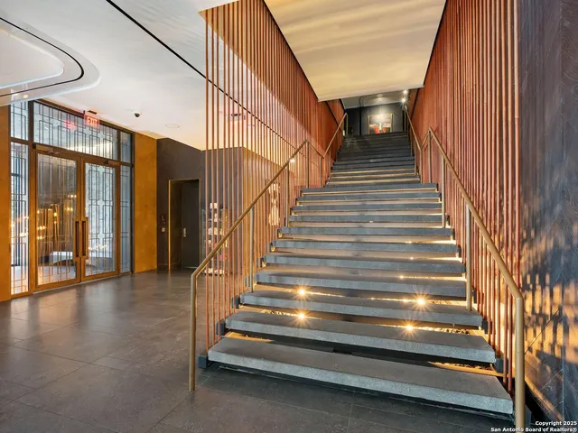 $1,499,000 | 123 Lexington Avenue, Unit 1703, San Antonio, TX 78205