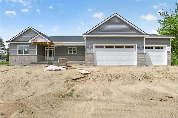 $538,500 | 3297 Oak Grove Road, Howell, MI 48855