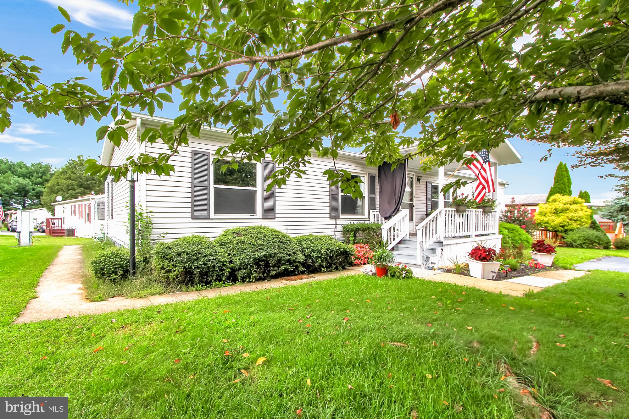 124 Pheasant Ridge Circle Lancaster, PA 17603 - Photo 2 of 23 Gallery Image 2