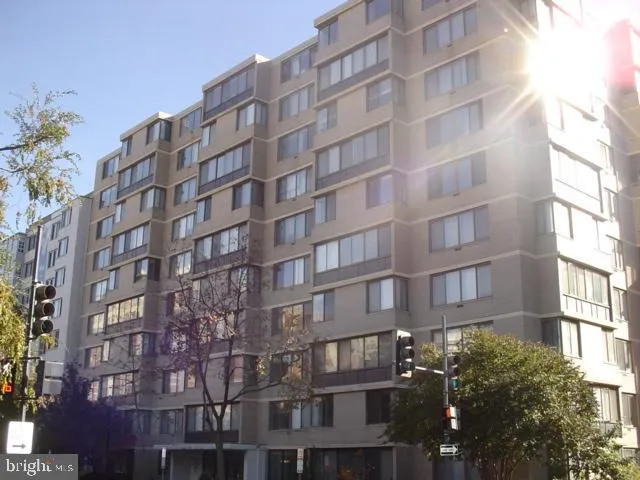 $1,899 | 2030 F Street Northwest, Unit 809, Washington, DC 20006