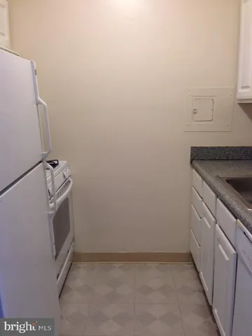 $1,899 | 2030 F Street Northwest, Unit 809, Washington, DC 20006