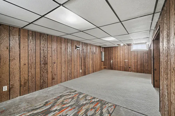 $299,900 | 2407 Fairfield Avenue, Kalamazoo, MI 49048