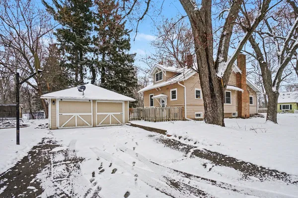 $299,900 | 2407 Fairfield Avenue, Kalamazoo, MI 49048