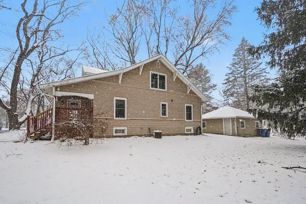 $299,900 | 2407 Fairfield Avenue, Kalamazoo, MI 49048