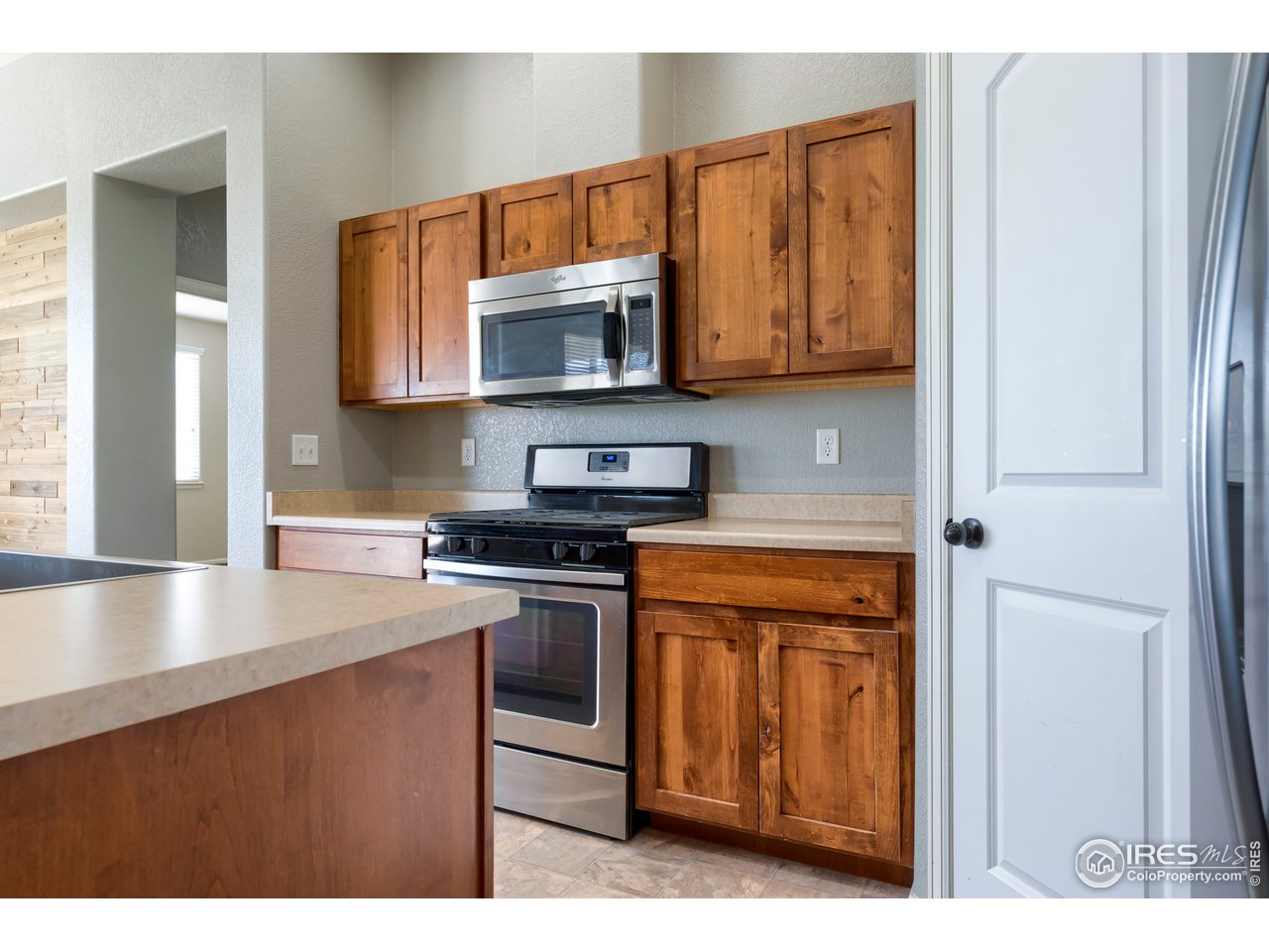 7424 23rd St Road Greeley, CO 80634 - Photo 17 of 40 Direct vent to outside