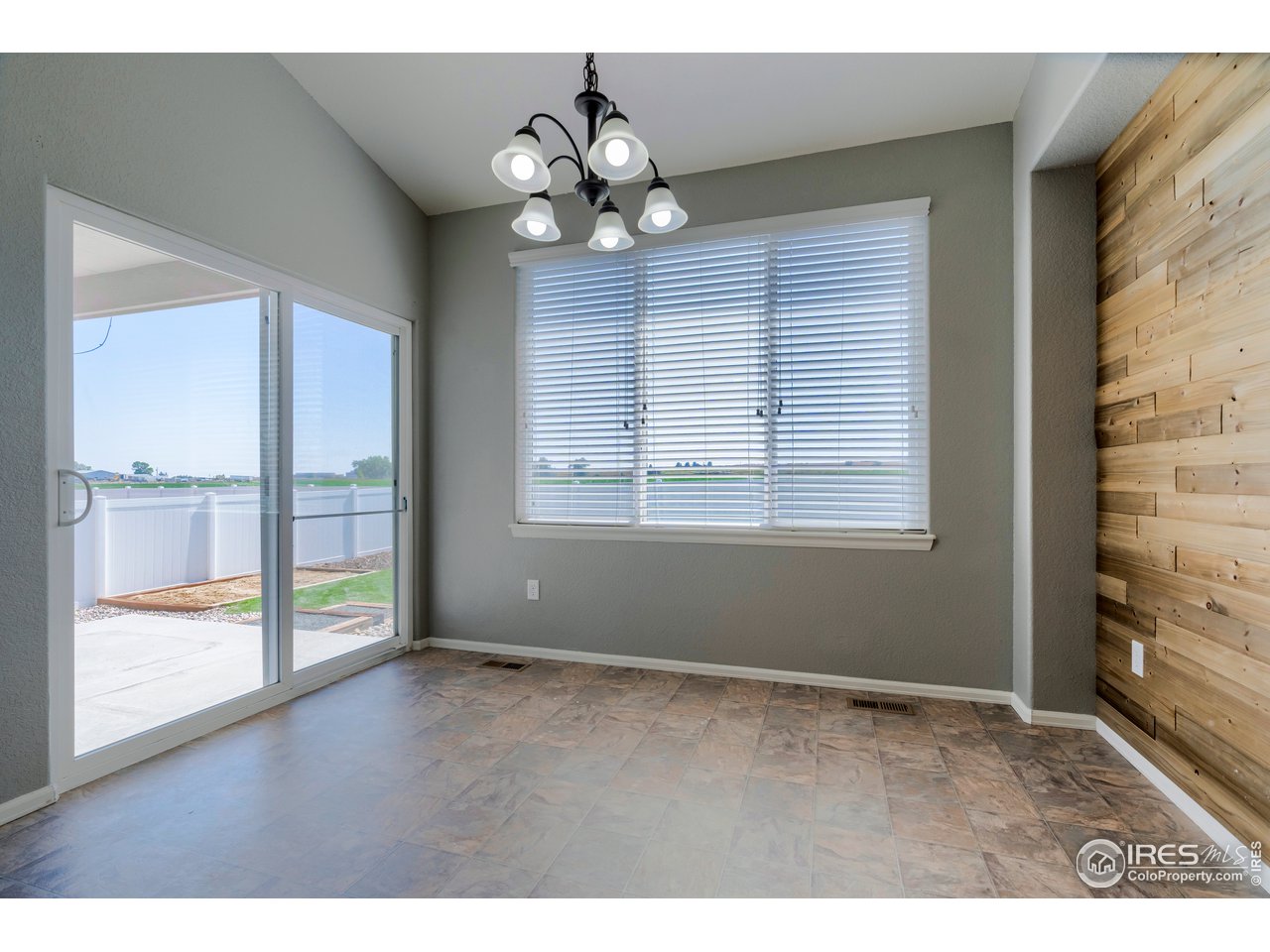 7424 23rd St Road Greeley, CO 80634 - Photo 20 of 40 Dining area