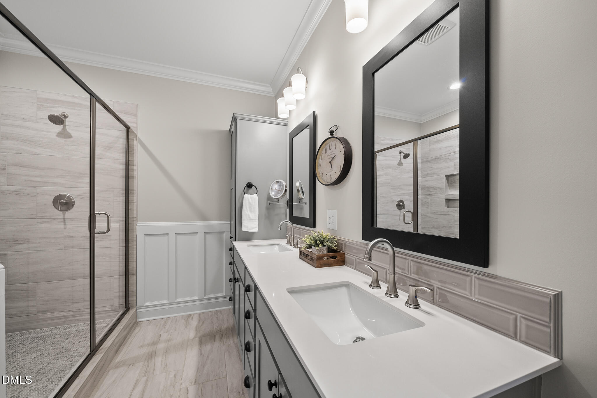 320 Kavanaugh Road Wake Forest, NC 27587 - Photo 20 of 32 a bathroom with a sink and a mirror