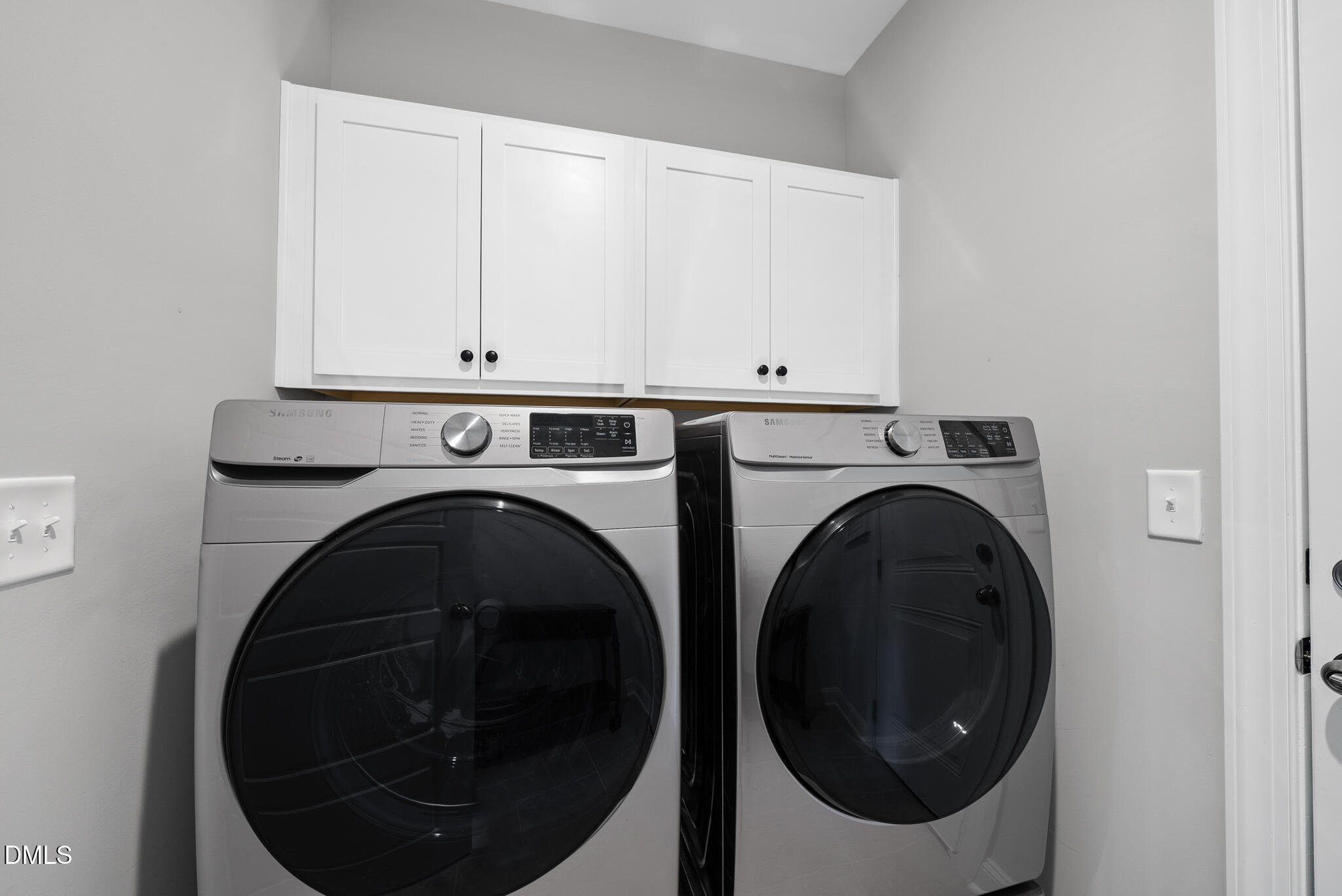 320 Kavanaugh Road Wake Forest, NC 27587 - Photo 31 of 32 a utility room with dryer and washer