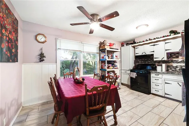 $210,000 | 2436 Northeast 38th Street, Kansas City, MO 64116