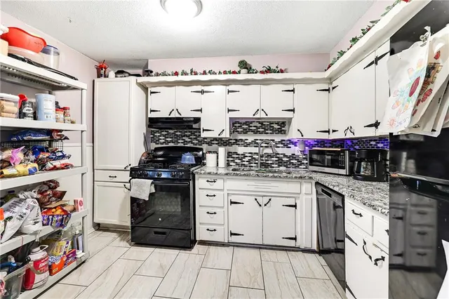 $210,000 | 2436 Northeast 38th Street, Kansas City, MO 64116