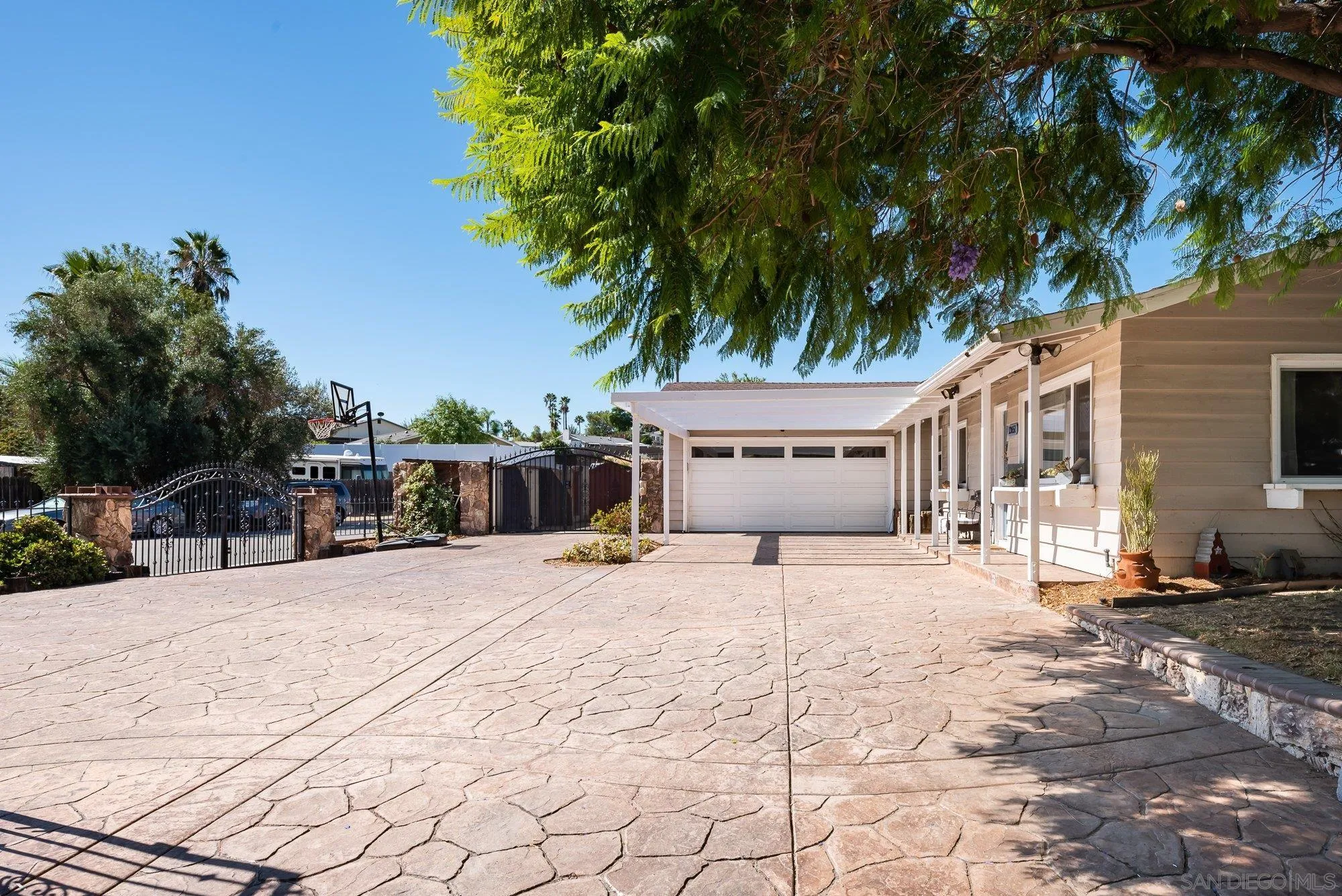 13651 East Lakeview Road Lakeside, CA 92040 - Photo 5 of 50 Gallery Image 5