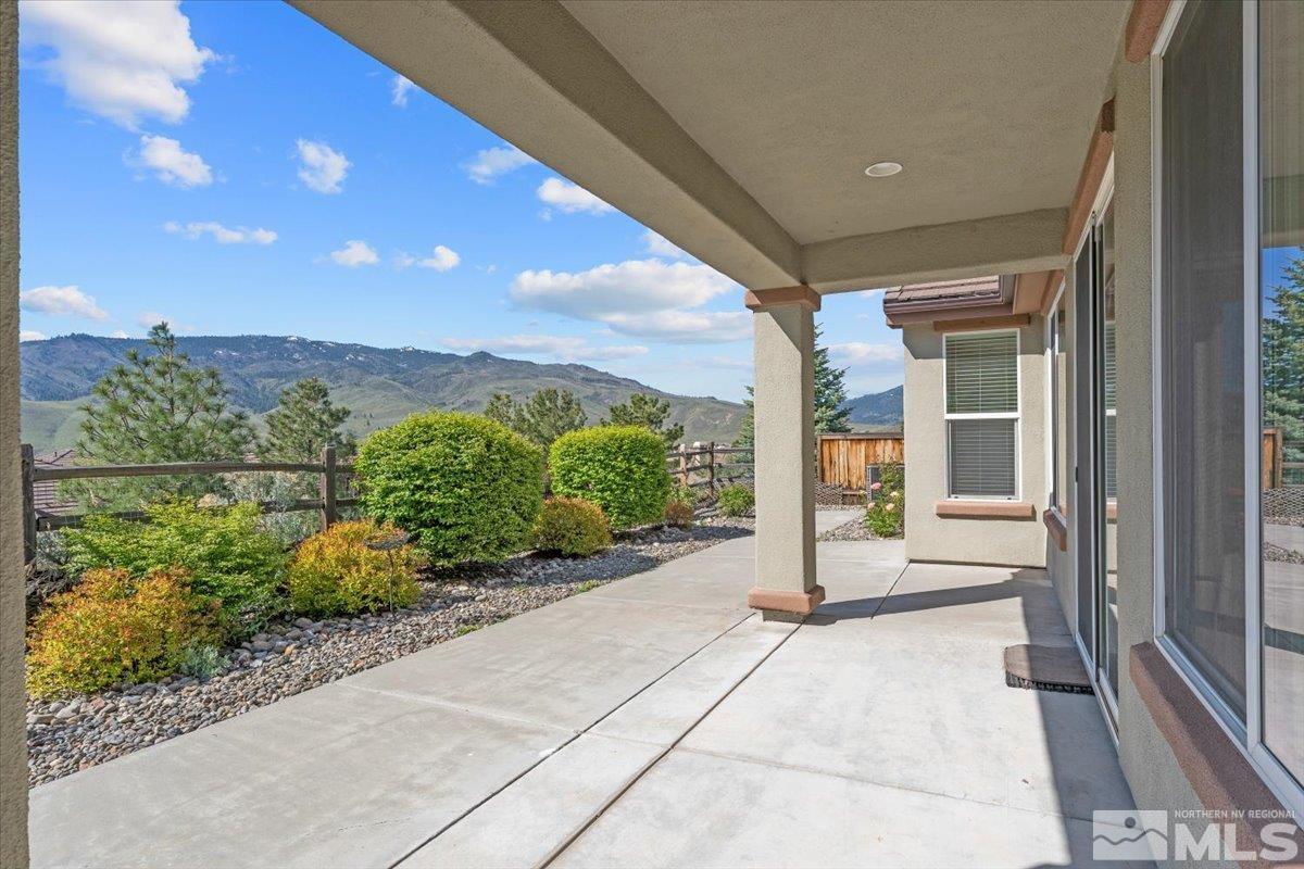 1125 Cliff Park Way Reno, NV 89523 - Photo 26 of 40 a view of a garden