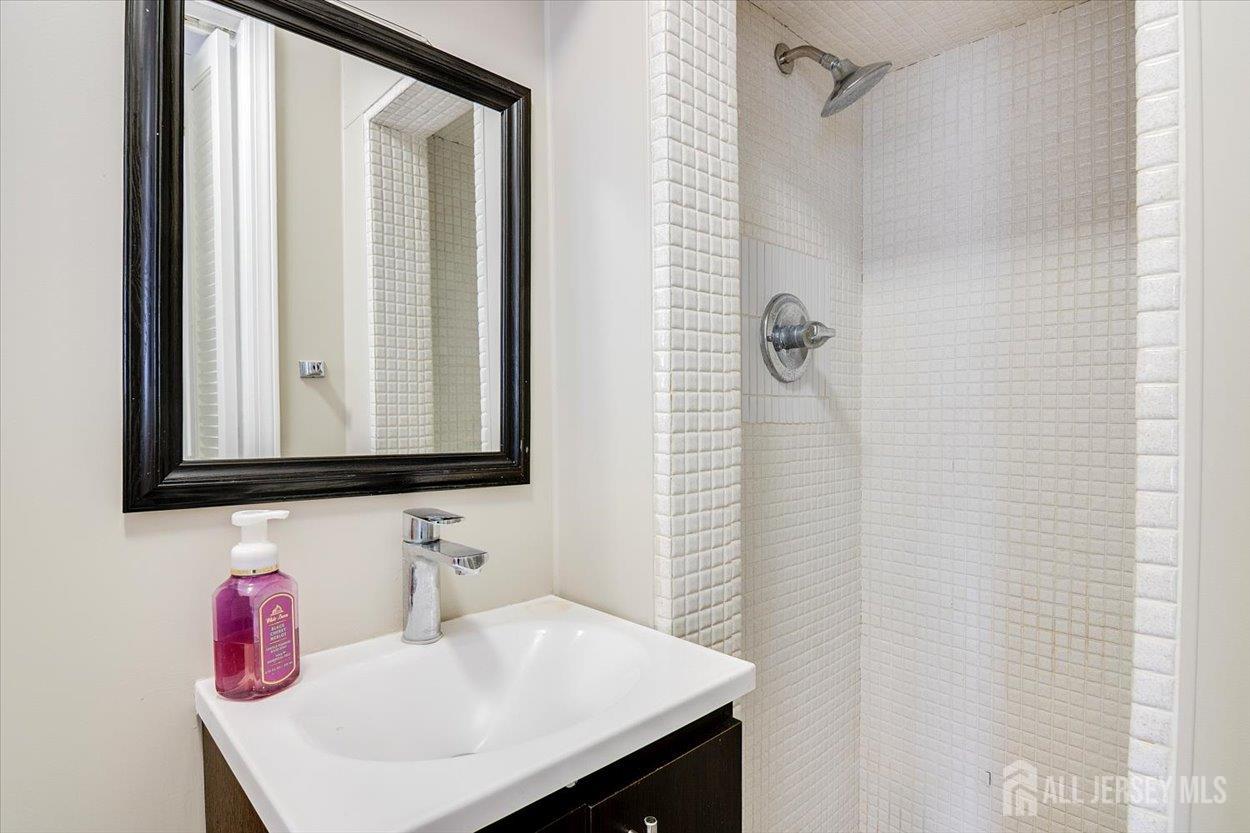 3316 Beverly Road South Plainfield, NJ 07080 - Photo 16 of 29