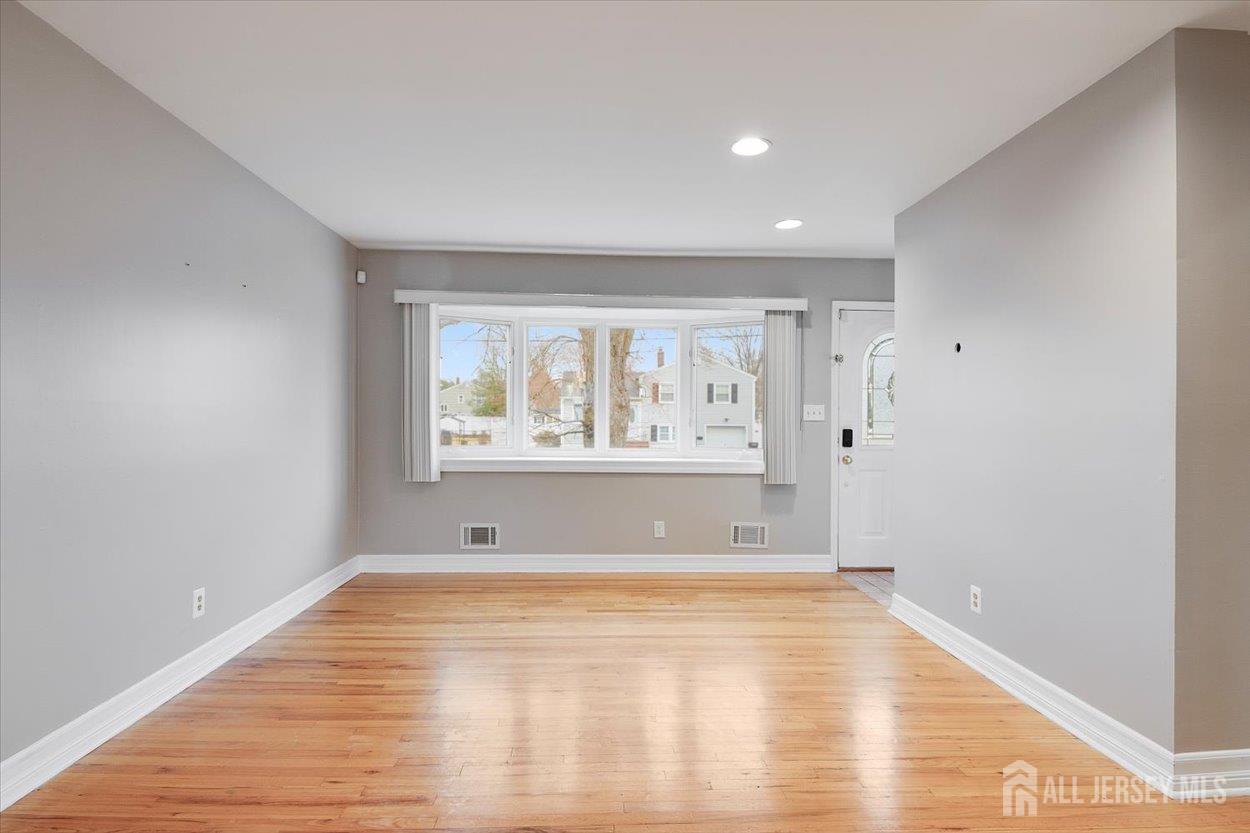 3316 Beverly Road South Plainfield, NJ 07080 - Photo 3 of 29