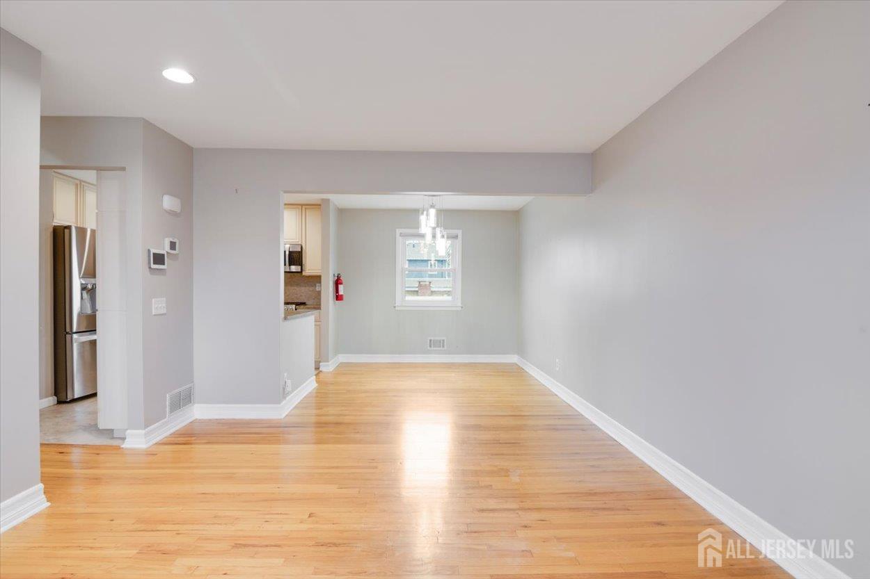 3316 Beverly Road South Plainfield, NJ 07080 - Photo 4 of 29