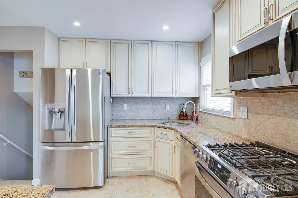 3316 Beverly Road South Plainfield, NJ 07080 - Photo 6 of 29