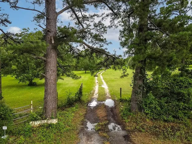 $599,000 | 1525 Farm To Market 3266, Palestine, TX 75801