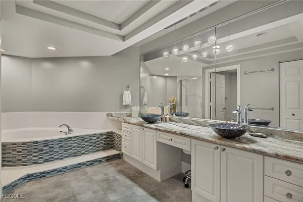 $999,000 | 2619 Wulfert Road, Unit 1, Sanibel, FL 33957