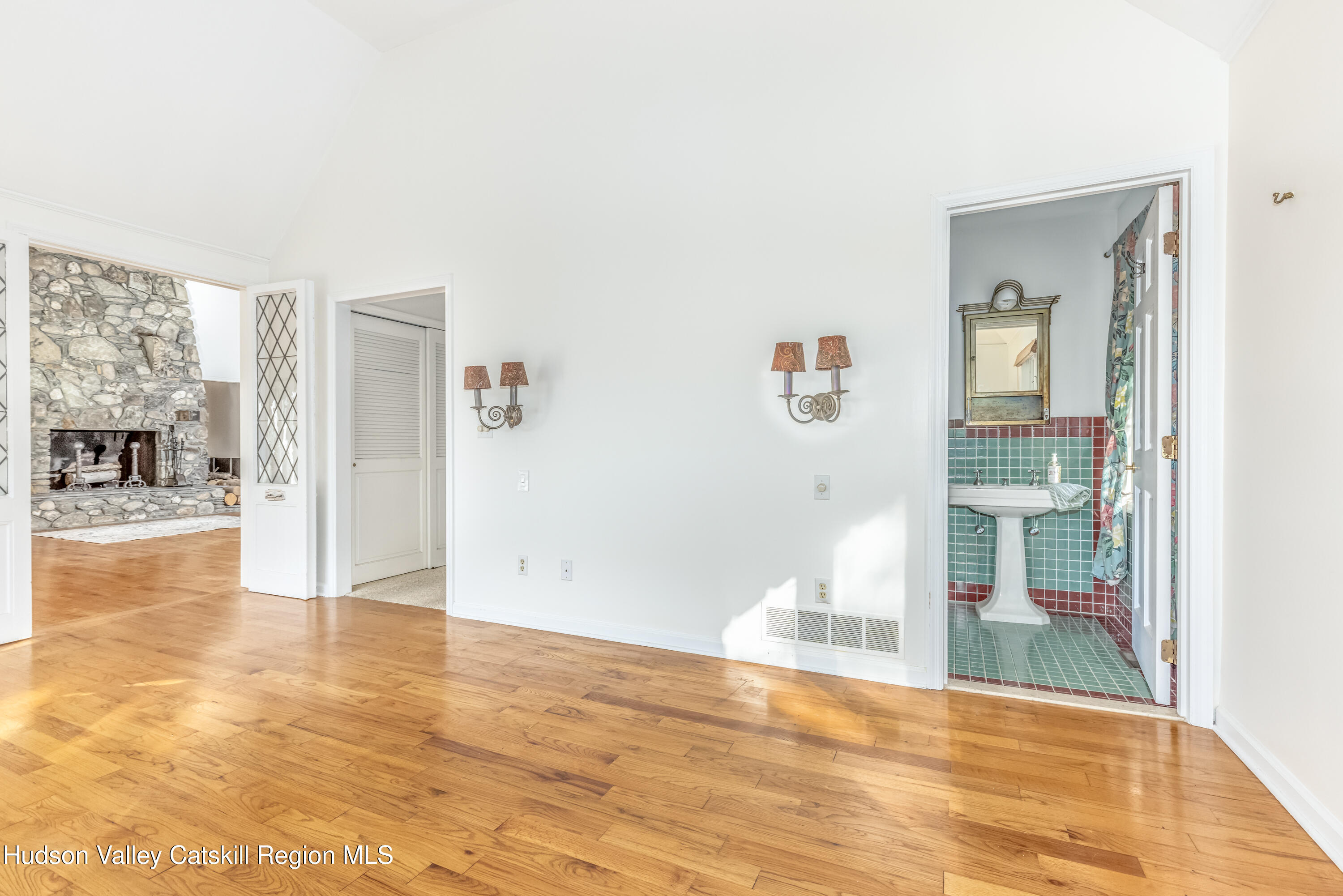 159 Sawmill Road Red Hook, NY 12571 - Photo 22 of 41 159_Sawmill_Rd_09-11-25-6498