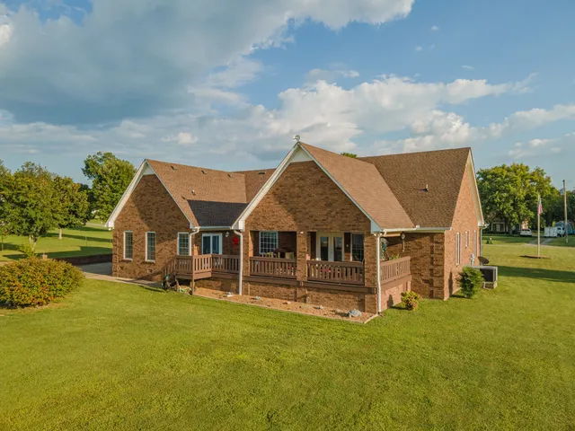 $749,999 | 1642 Caughran Road, Lewisburg, TN 37091
