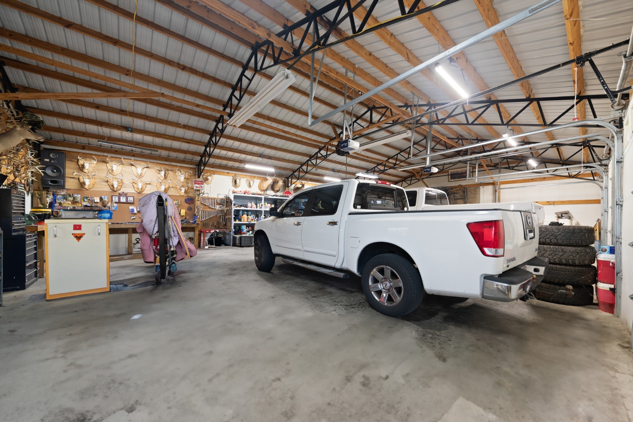 1642 Caughran Road Lewisburg, TN 37091 - Photo 62 of 92 a view of parking garage with cars