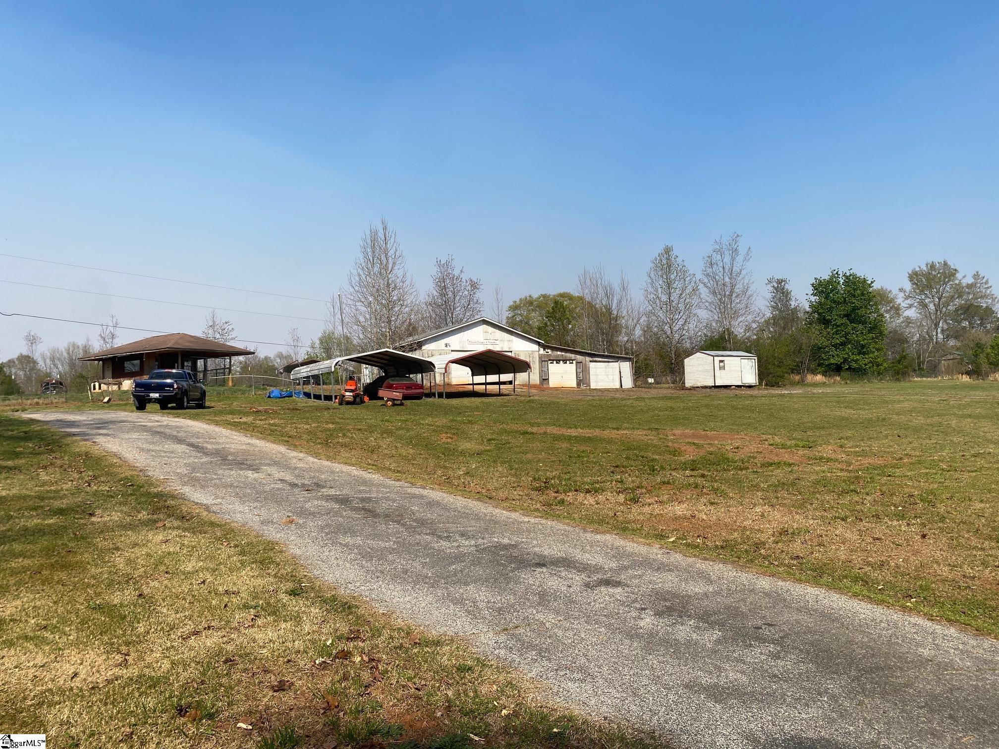2886 Harris Bridge Road Woodruff, SC 29388 - Photo 2 of 13 Gallery Image 2