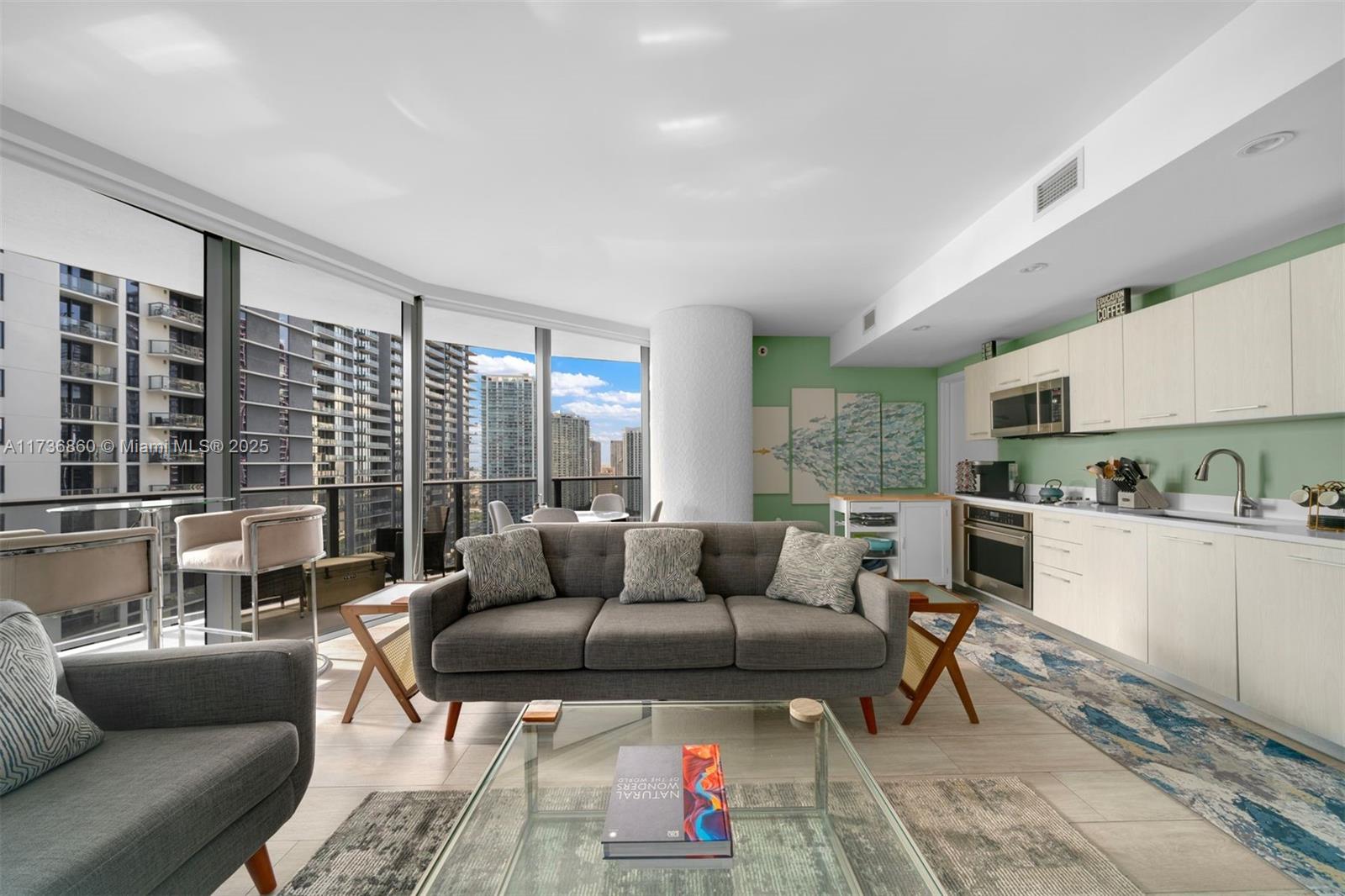 45 Southwest 9th Street, Unit 2608 Miami, FL 33130 - Photo 4 of 19