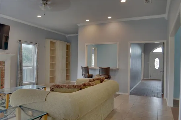 $4,200 | 105 Country Green Court, Weatherford, TX 76087