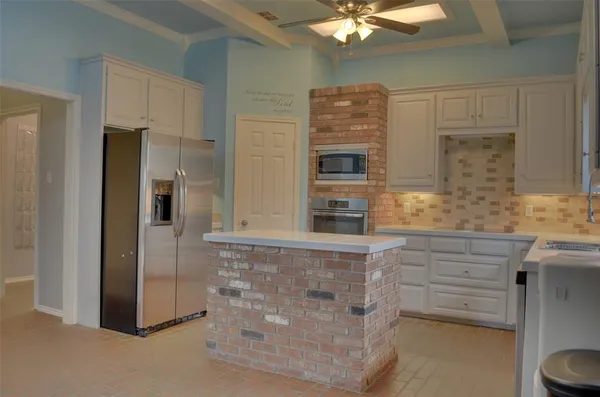 $4,200 | 105 Country Green Court, Weatherford, TX 76087