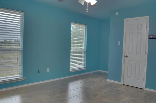 $4,500 | 105 Country Green Court, Weatherford, TX 76087