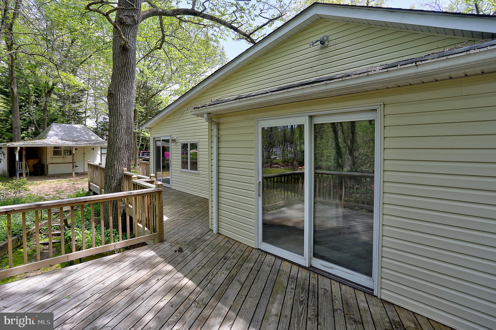1868 Potomac Road Pasadena, MD 21122 - Photo 11 of 45 Spacious deck